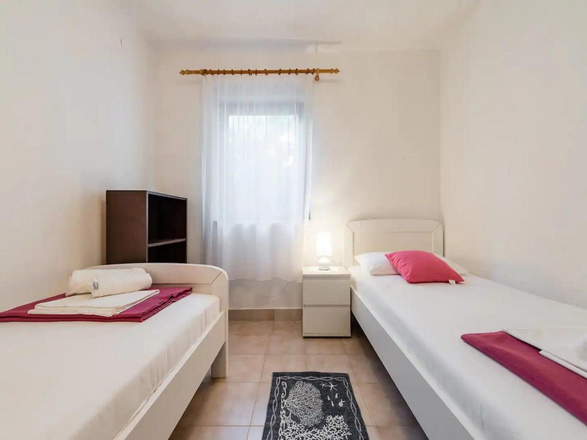 Pelegrin - Two Bedroom With Garden View
